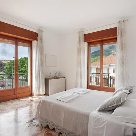 Zio Gennaro Apartment Agerola